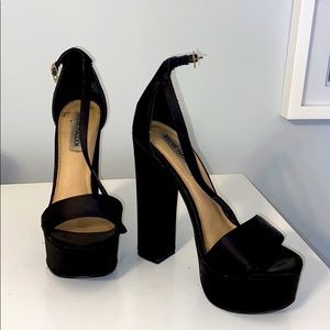 Steve Madden Platform Heel
